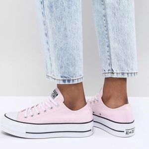 Like-New Pink Platform Converse Sneakers!
